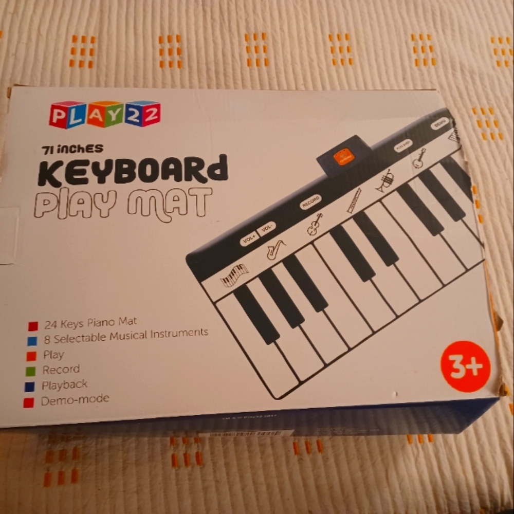 Keyboard play mat